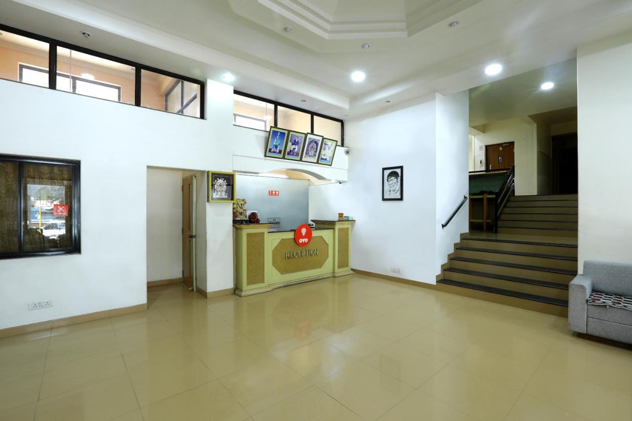 Saish Hotel Shirdi Esterno foto